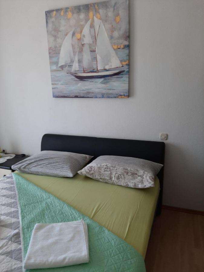 Apartments Ana Подстрана Екстериор снимка