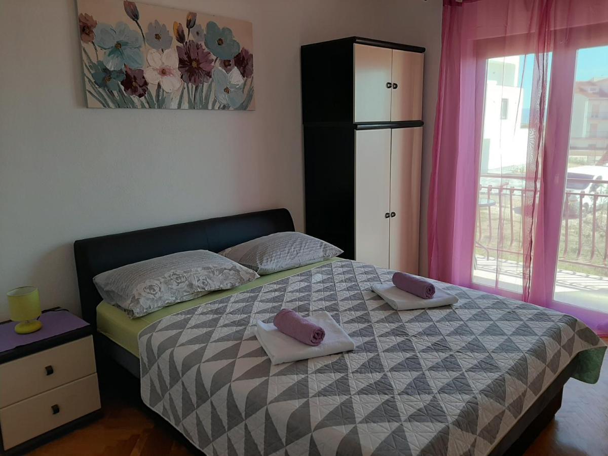 Apartments Ana Подстрана Екстериор снимка