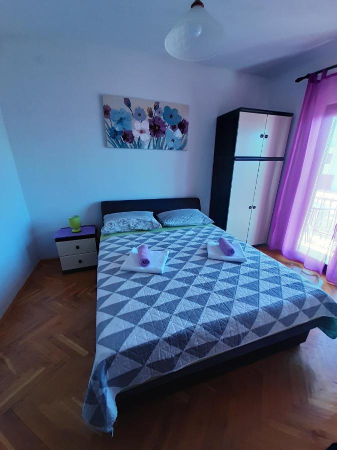 Apartments Ana Подстрана Екстериор снимка