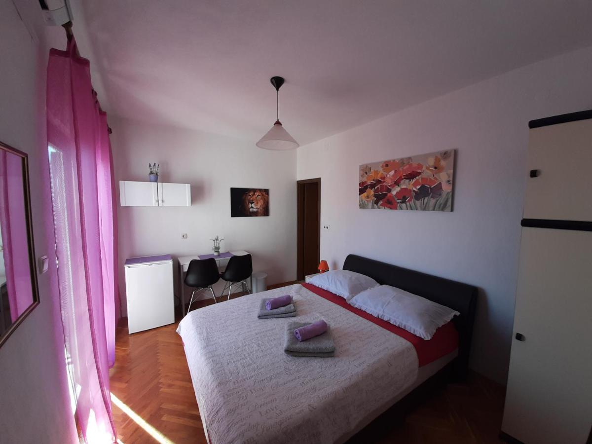 Apartments Ana Подстрана Екстериор снимка