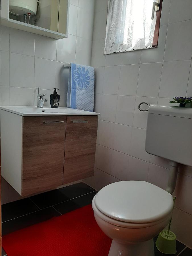 Apartments Ana Подстрана Екстериор снимка