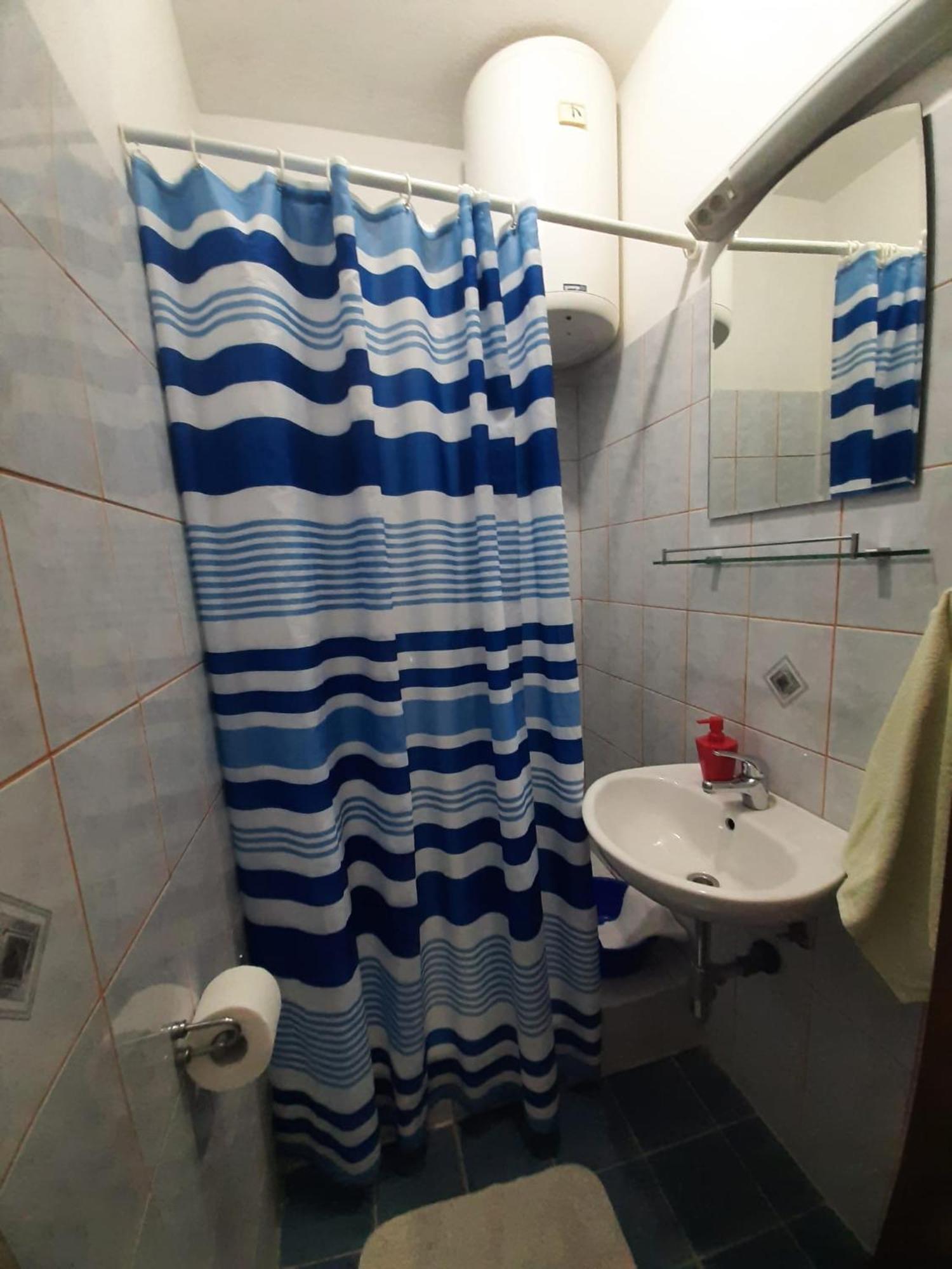 Apartments Ana Подстрана Екстериор снимка
