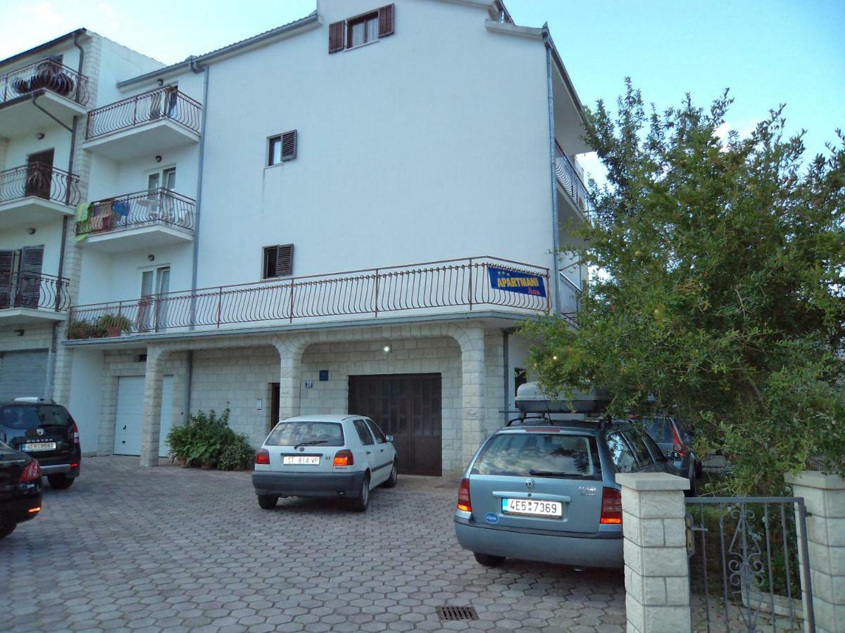 Apartments Ana Подстрана Екстериор снимка
