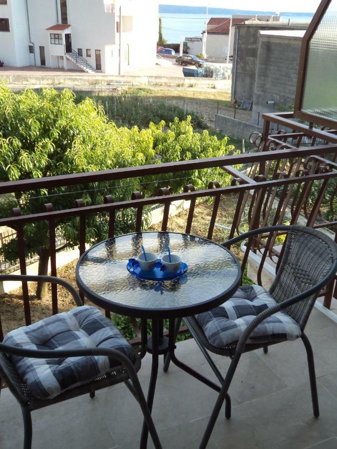 Apartments Ana Подстрана Екстериор снимка