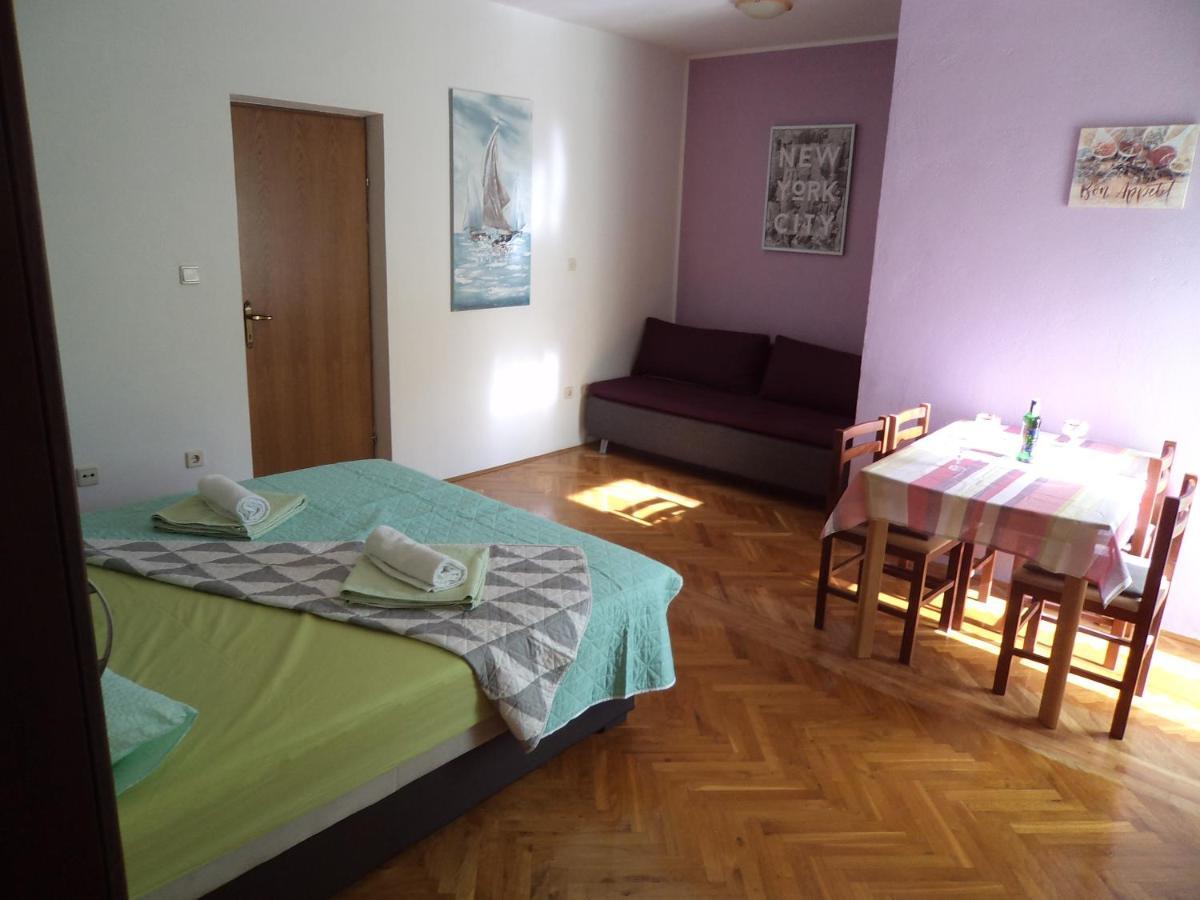 Apartments Ana Подстрана Екстериор снимка