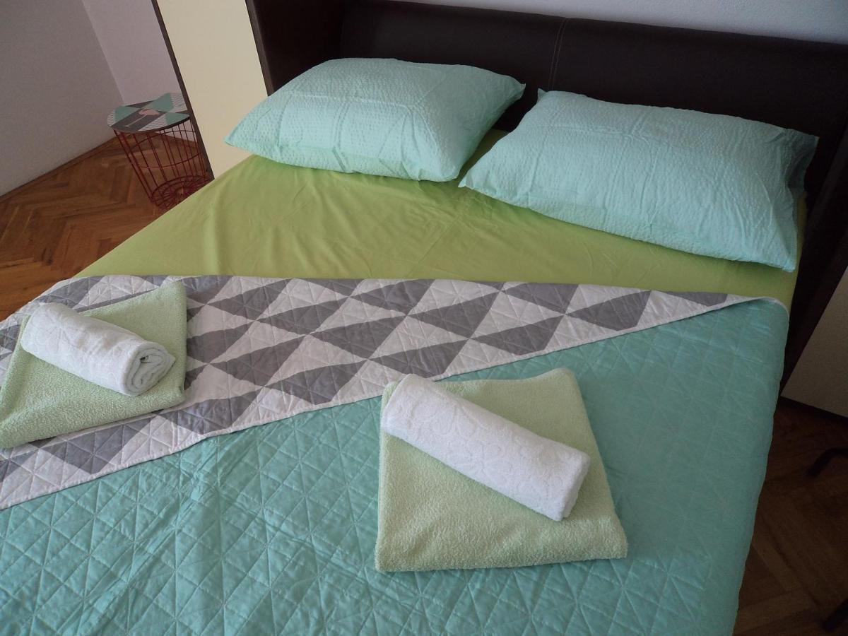 Apartments Ana Подстрана Екстериор снимка